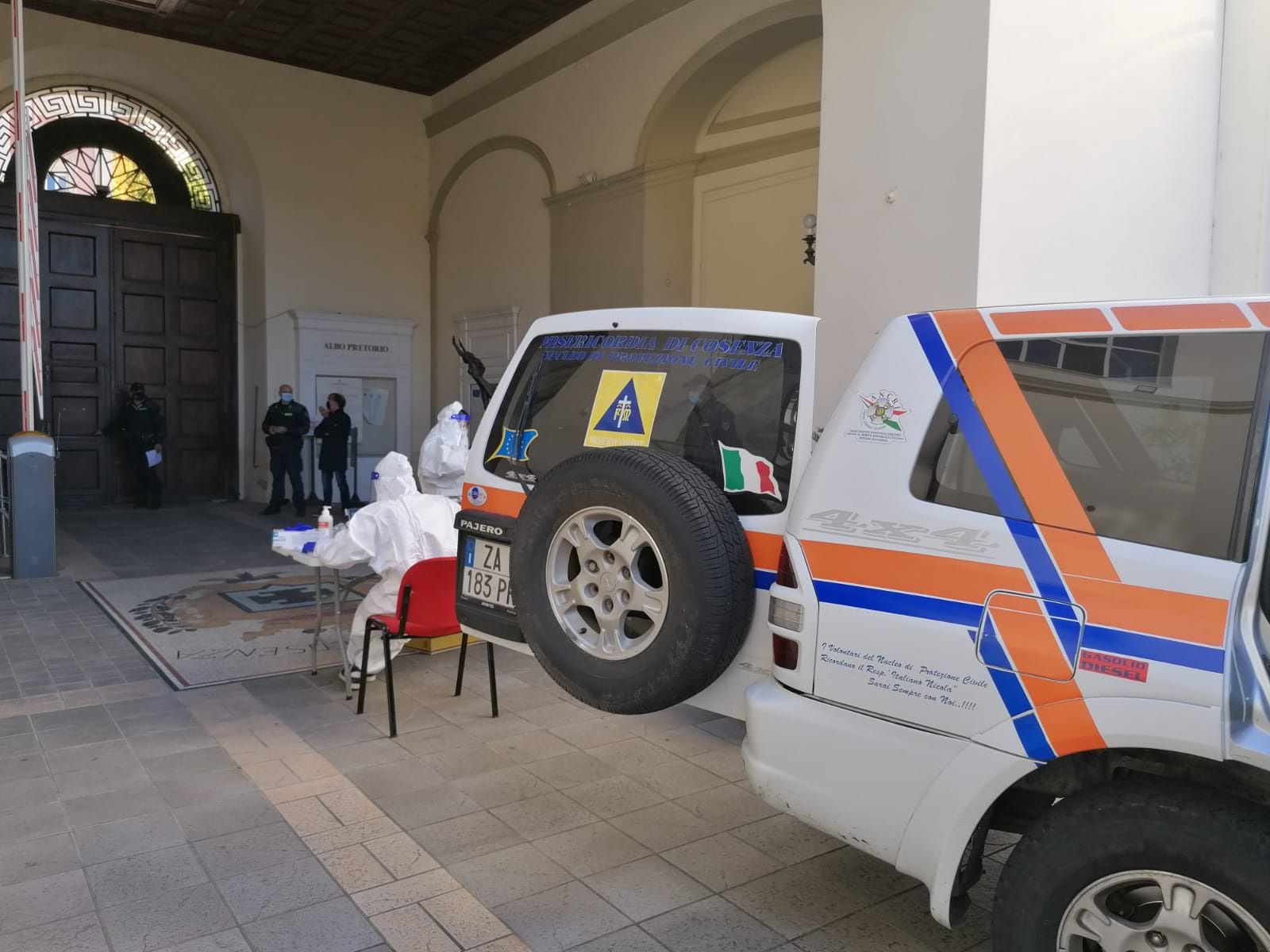 Lo schiaffo dei sindaci alla task force dell'Asp di Cosenza: «Ci hanno lasciato soli»