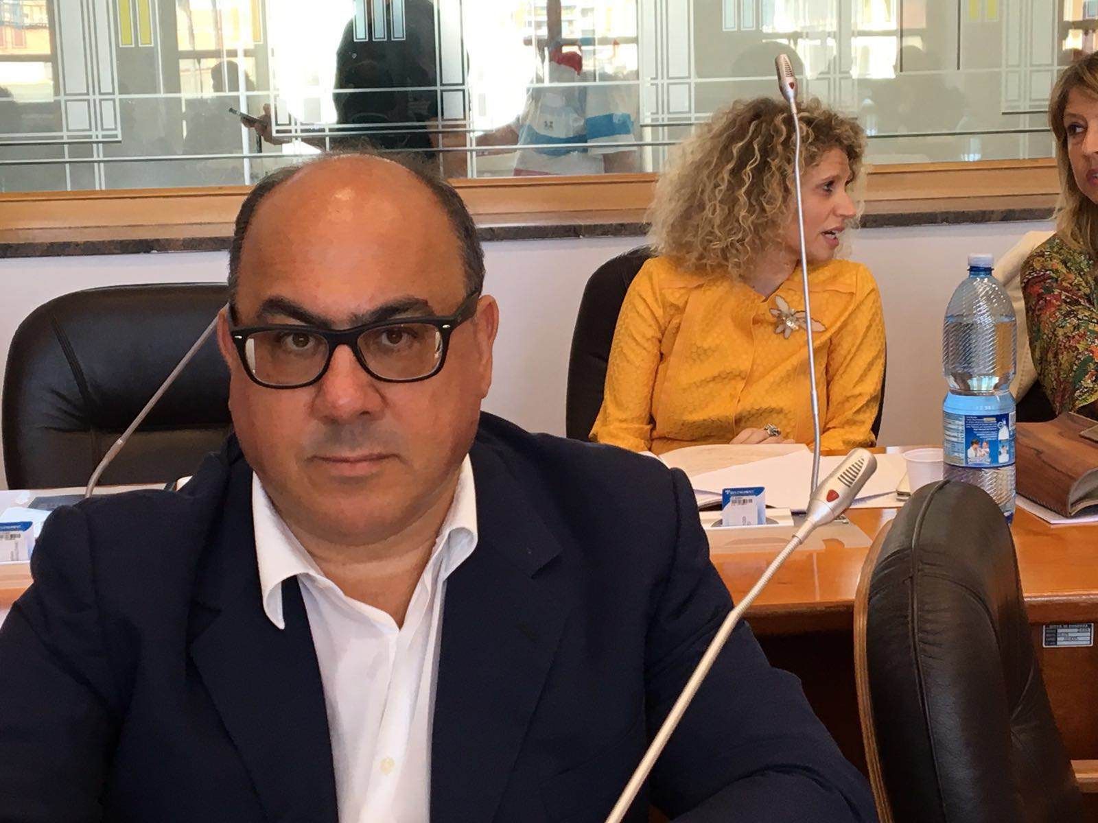 Guccione: «I cittadini pagheranno la finanza creativa di Occhiuto»