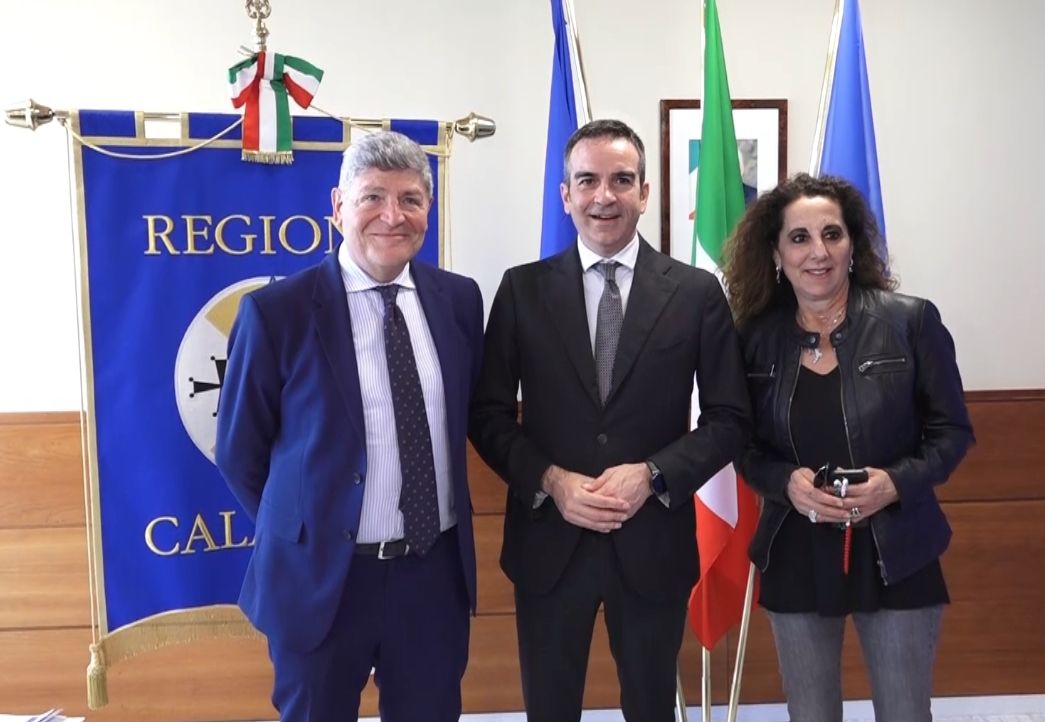 Migranti, il Viminale fa il punto con la Regione: «In Calabria grande sensibilità, sinergie fondamentali» – VIDEO