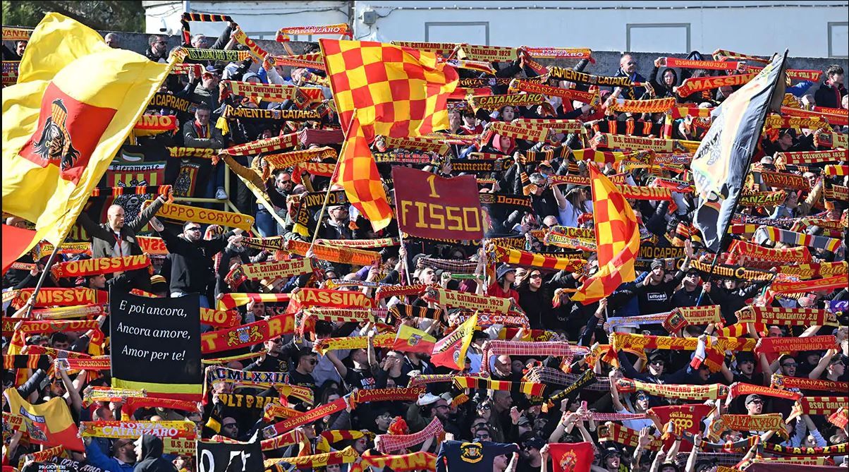 Serie B, trasferta vietata a Brescia per i tifosi residenti a Catanzaro