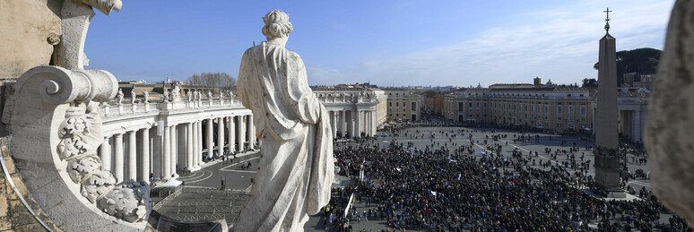 Tenta di entrare a San Pietro con un coltello, arrestato un calabrese