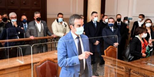 Il "compleanno" di Occhiuto alla Cittadella: per il governatore ora parte la fase 2