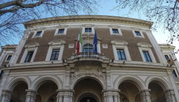 Fondo stradale per i piccoli Comuni, il Mit conferma l’avvio dell’iter. «Termini non ancora decorrenti»