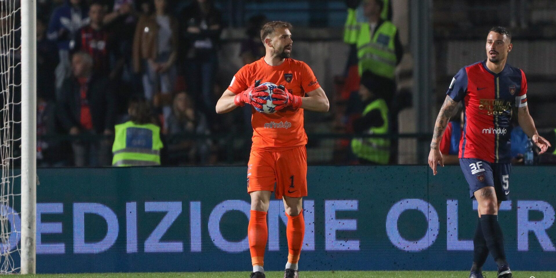 Il Cosenza cerca l’ennesima impresa salvezza, stasera a Brescia per restare in B