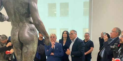 Giancarlo Giannini stregato dalla bellezza dei Bronzi di Riace