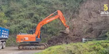 Maltempo nel Vibonese, Anas interviene per rimuovere le frane sulla SS 182 delle Serre – VIDEO
