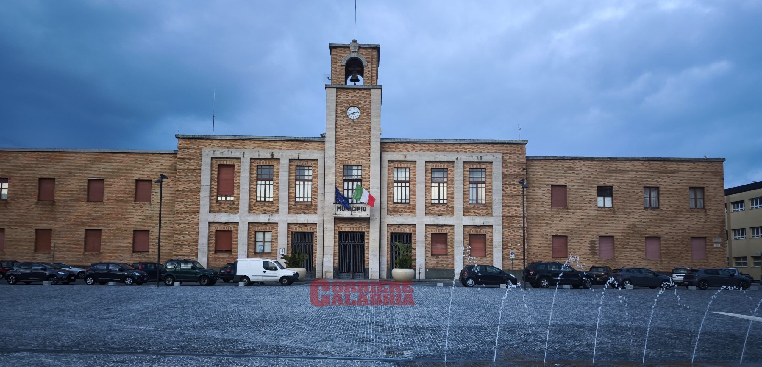 Vibo, prime “crepe” nella maggioranza: «Basta giochi, o lavoriamo uniti o sarà il caos»