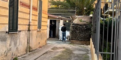 Reggio Calabria, trovato il cadavere di un uomo morto da una settimana