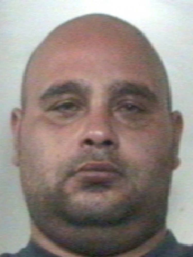 Aveva in casa fucili e pistole