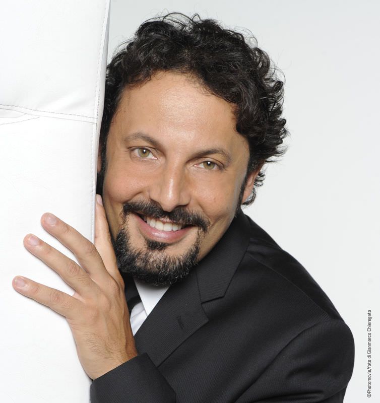 Summer Arena, in scena Enrico Brignano col suo "Un'ora sola vi vorrei"