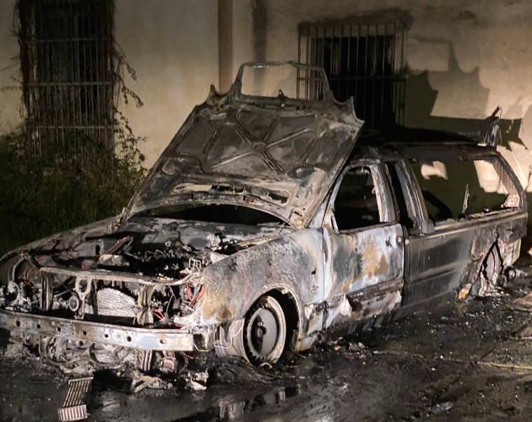 Rosarno, in fiamme mezzo di proprietà di un consigliere comunale