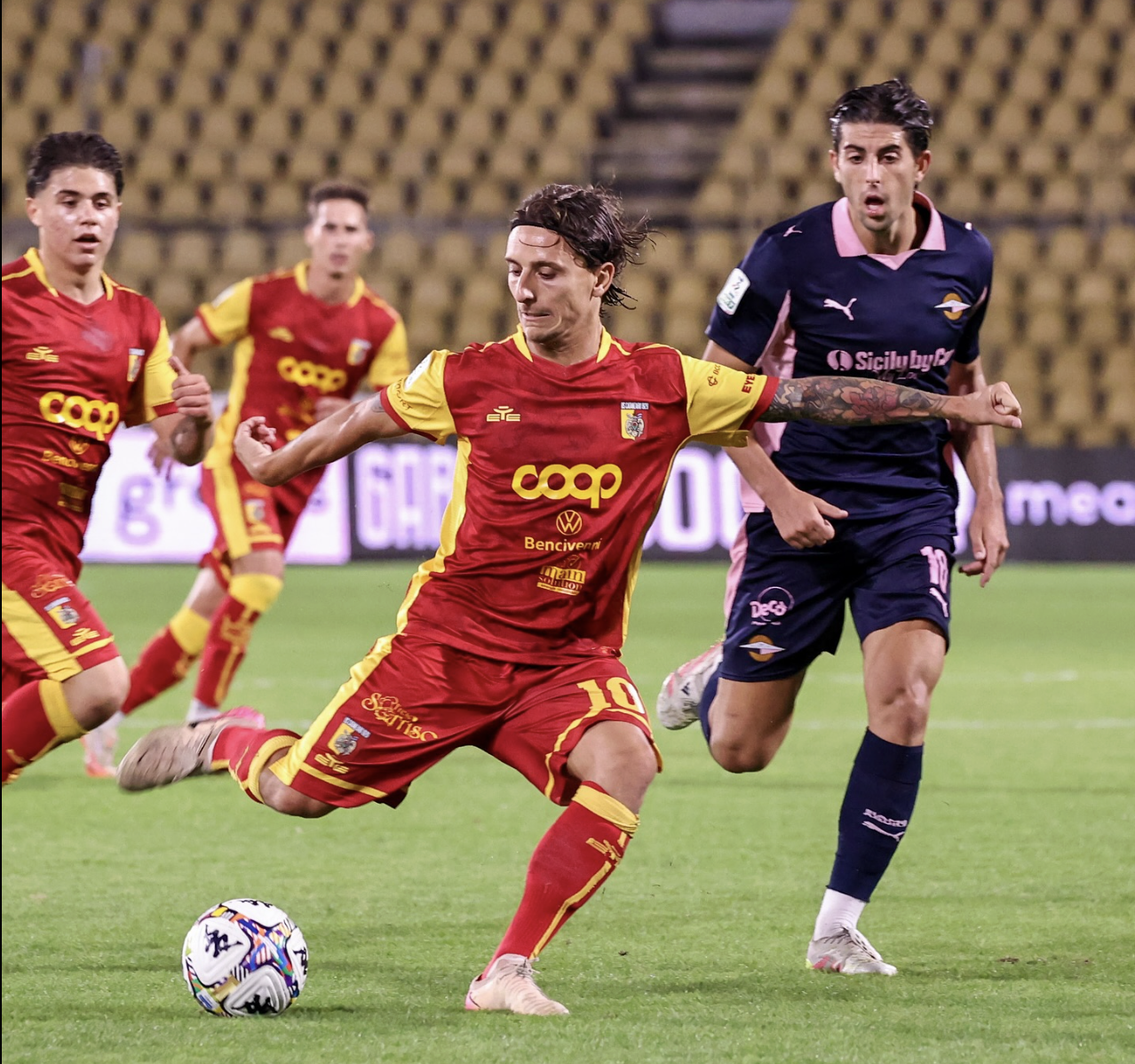 Catanzaro-Palermo 1-0: Cissè frena la corsa dei rosanero