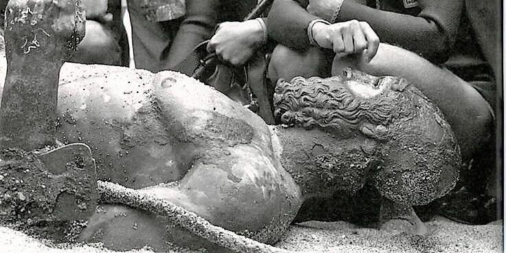 Bronzi di Riace a 50 anni dalla scoperta, Foti: «L’emozione di mio padre»