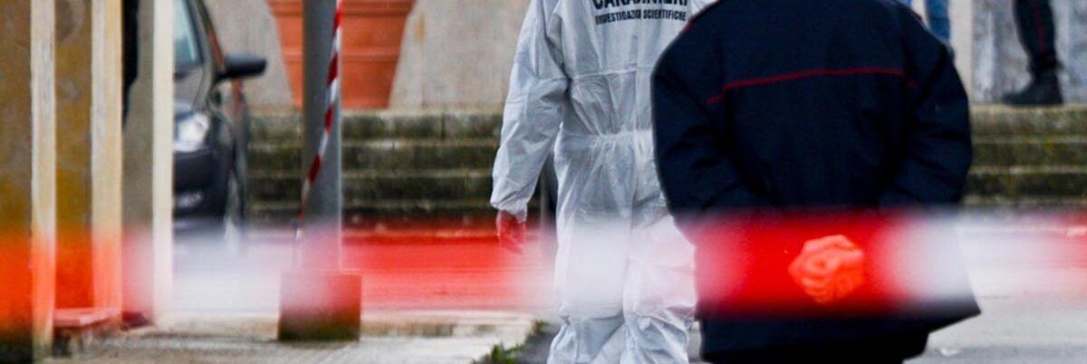 Panico ad Alghero, spara ai colleghi in azienda e si suicida