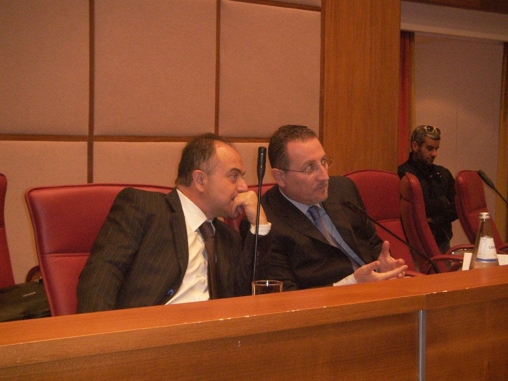 "La mafia fa schifo". Gratteri e Nicaso hanno presentato il loro libro