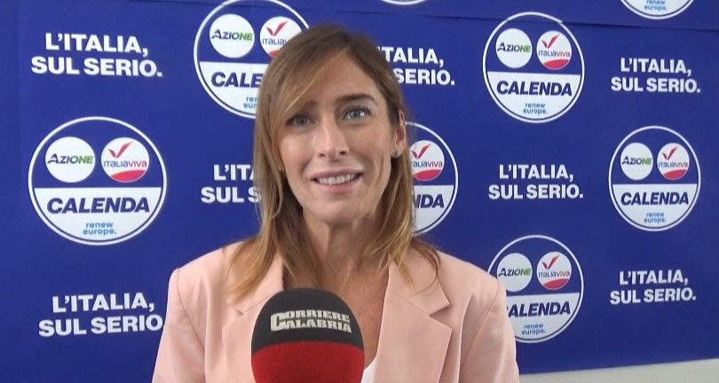 Boschi incontra i giovani a Rende: «Hanno idee e passione, bisogna solo incoraggiarli» – VIDEO