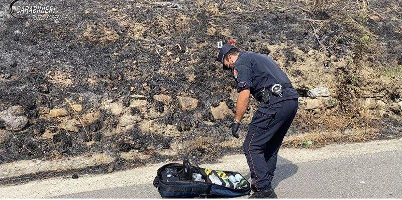 Cosenza, denunciato 41enne: aveva incendiato un’area boschiva