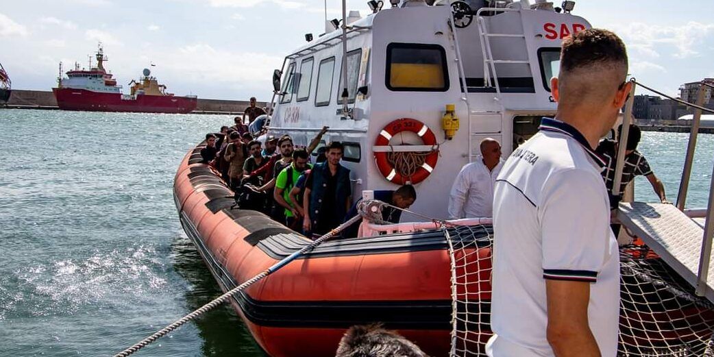 Nuovo sbarco a Roccella, soccorse 98 persone: è il 38esimo negli ultimi quattro mesi