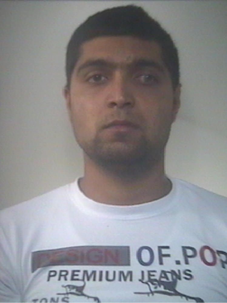 Rumeno aggredisce connazionale con un coltello