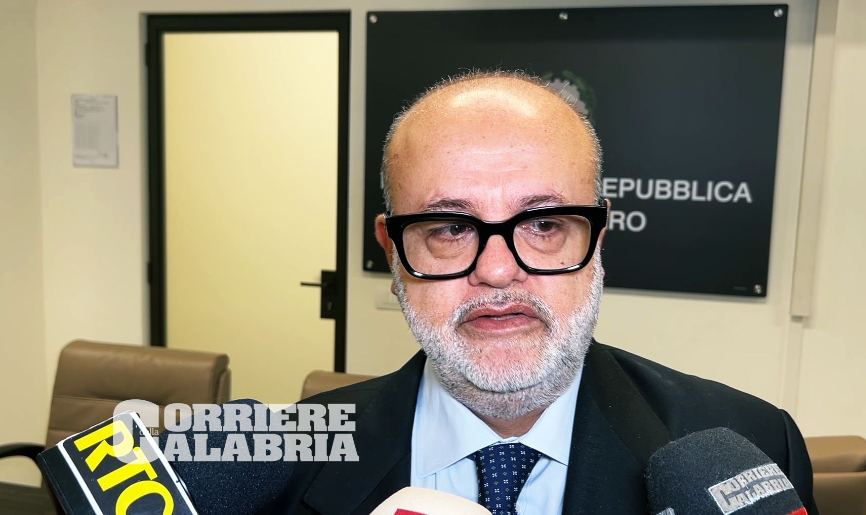 Scavi abusivi, il legame tra criminalità comune e ‘ndrangheta. Curcio: «Ai clan interessa tutto ciò che è remunerativo» – VIDEO