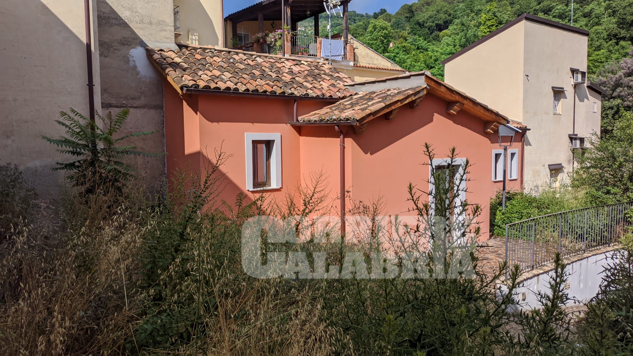 Lamezia, edilizia popolare in abbandono: uno spreco da 3 milioni di euro – FOTO E VIDEO