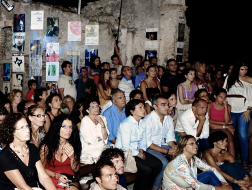 Il cinema rivive nel borgo di Pentedattilo