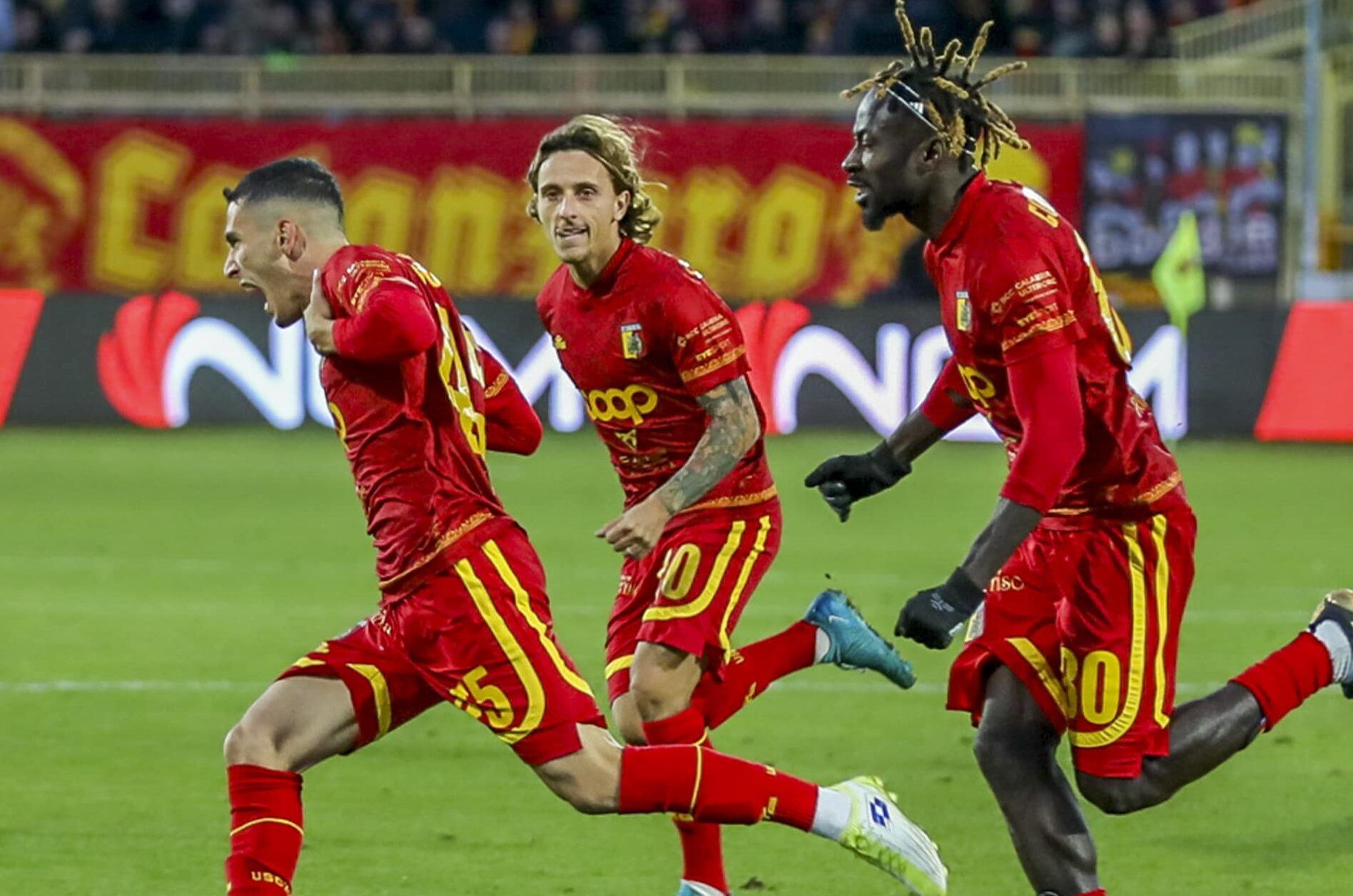 Serie B, ancora un pareggio per il Catanzaro: contro il Mantova finisce 2-2