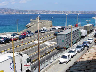 Villa, corriere della droga arrestato agli imbarcaderi per Messina