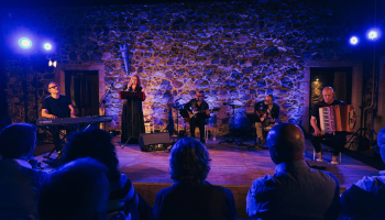 Dalle storie della tradizione al teatro contemporaneo, Calabria in Fabula conclude a Curinga l’edizione 2026