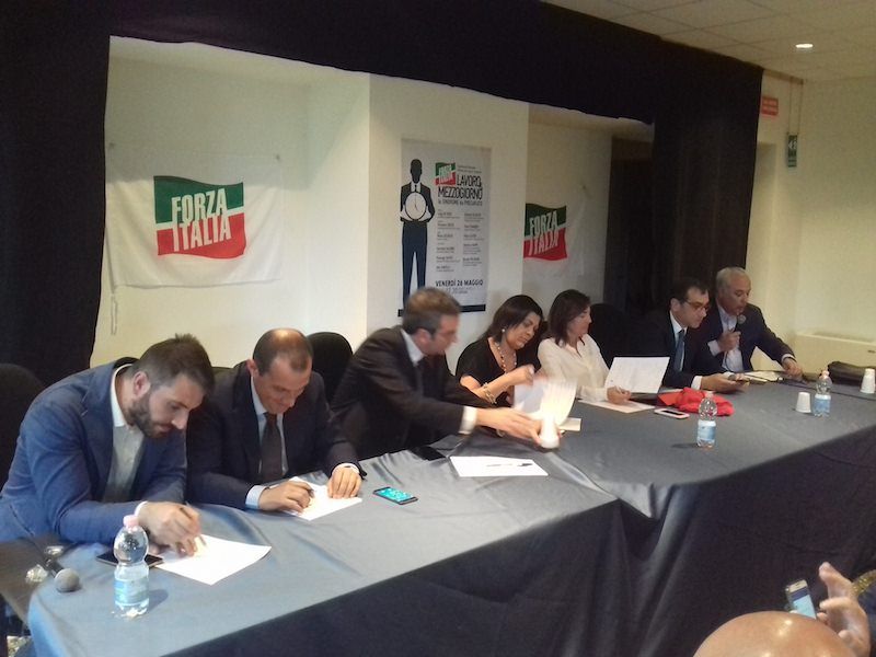 Occhiuto: «Tra un po’ si vota e Oliverio non ha completato un bando»