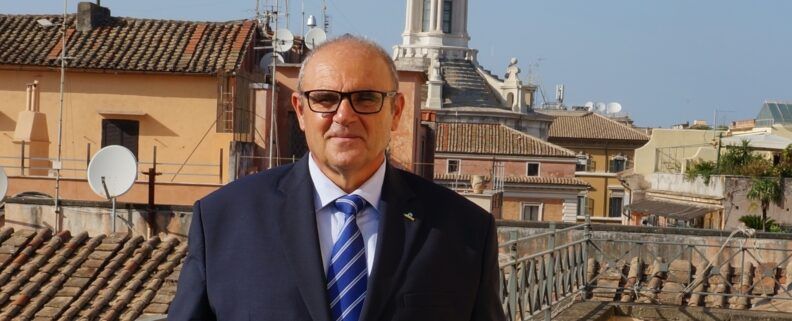 «Sulle vacanze estive il buio inframmezzato da luci»