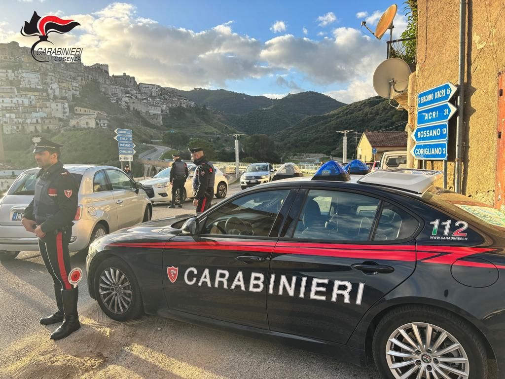 Tentate estorsioni ai danni di quattro imprenditori, due arresti a Corigliano Rossano