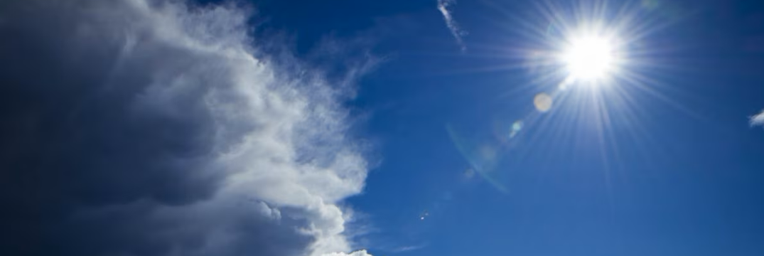 Sole alternato a nubifragi improvvisi: il tempo nelle prossime ore