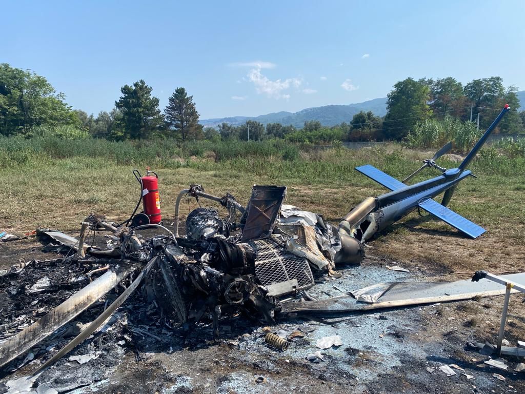 Elicottero antincendio distrutto dal fuoco, i carabinieri fermano un 28enne