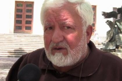 «Tre giovani raccolgono soldi a mio nome per i terremotati, sono sciacalli»