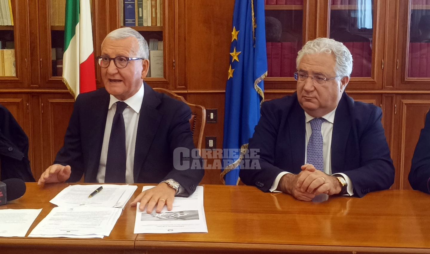 Il prefetto De Rosa: «Su Lamezia l’attenzione è massima, ma è un territorio in cui non si denuncia». E annuncia un protocollo