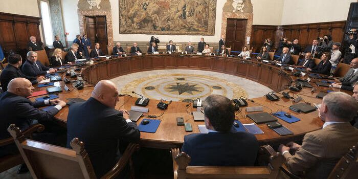 Stretta sul Reddito di cittadinanza, cuneo fiscale e pensioni. Le novità del Cdm