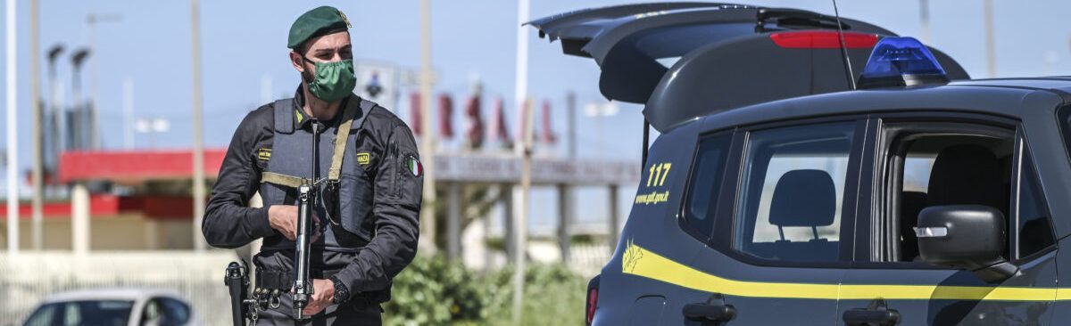 Duro colpo alla Camorra, 59 arresti e sequestro di 150 milioni