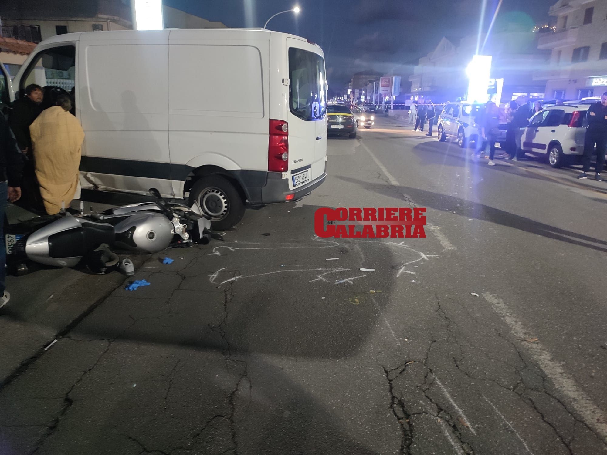 Moto contro furgone, un morto a Vibo Valentia – FOTO