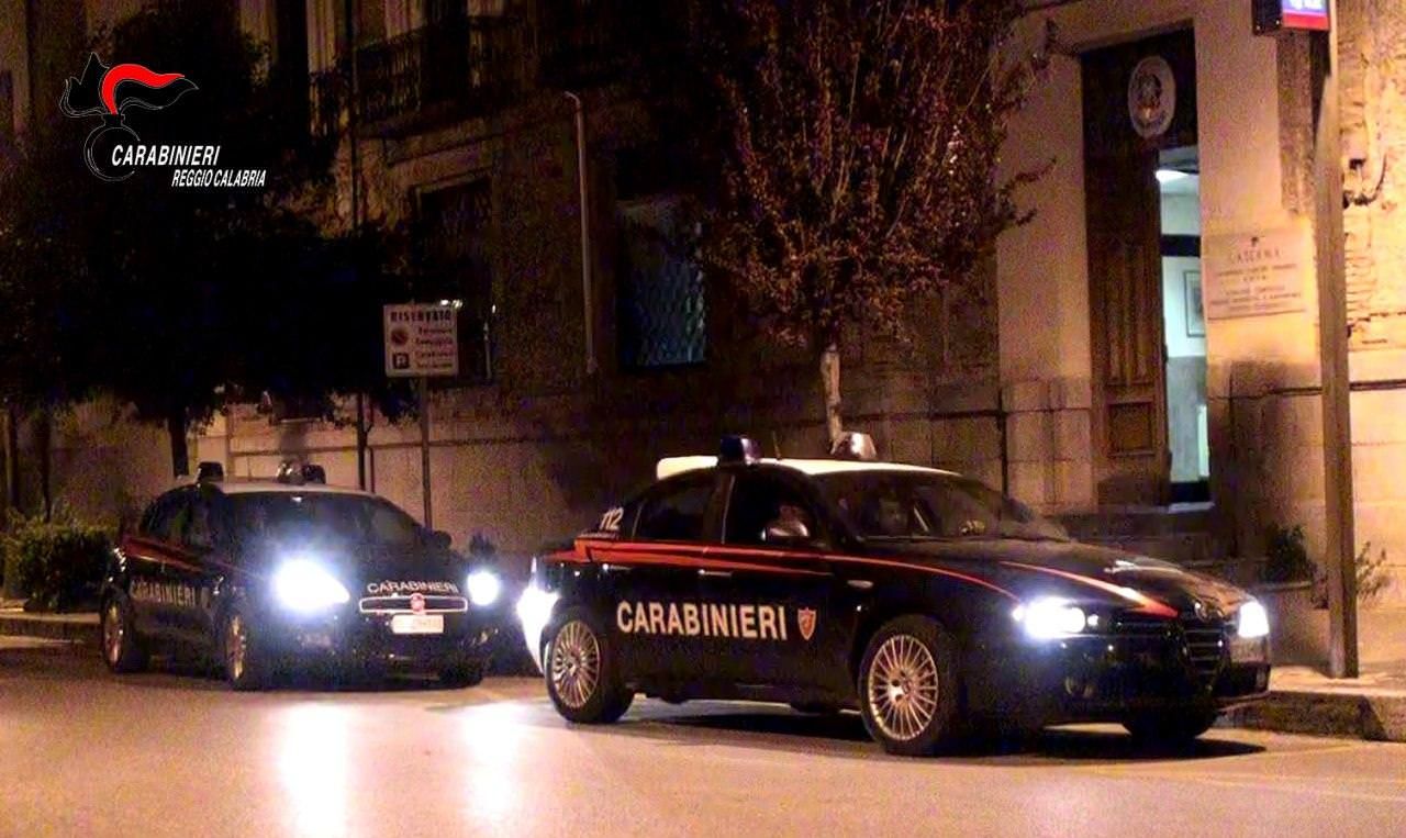 Buoni spesa Covid: dichiarano il falso, 86 denunciati nel Reggino