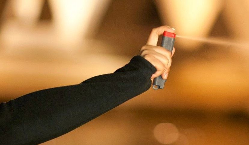 Spray urticante a scuola, sette studenti finiscono in ospedale