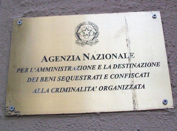 Aziende confiscate, quando lo Stato non tutela i lavoratori