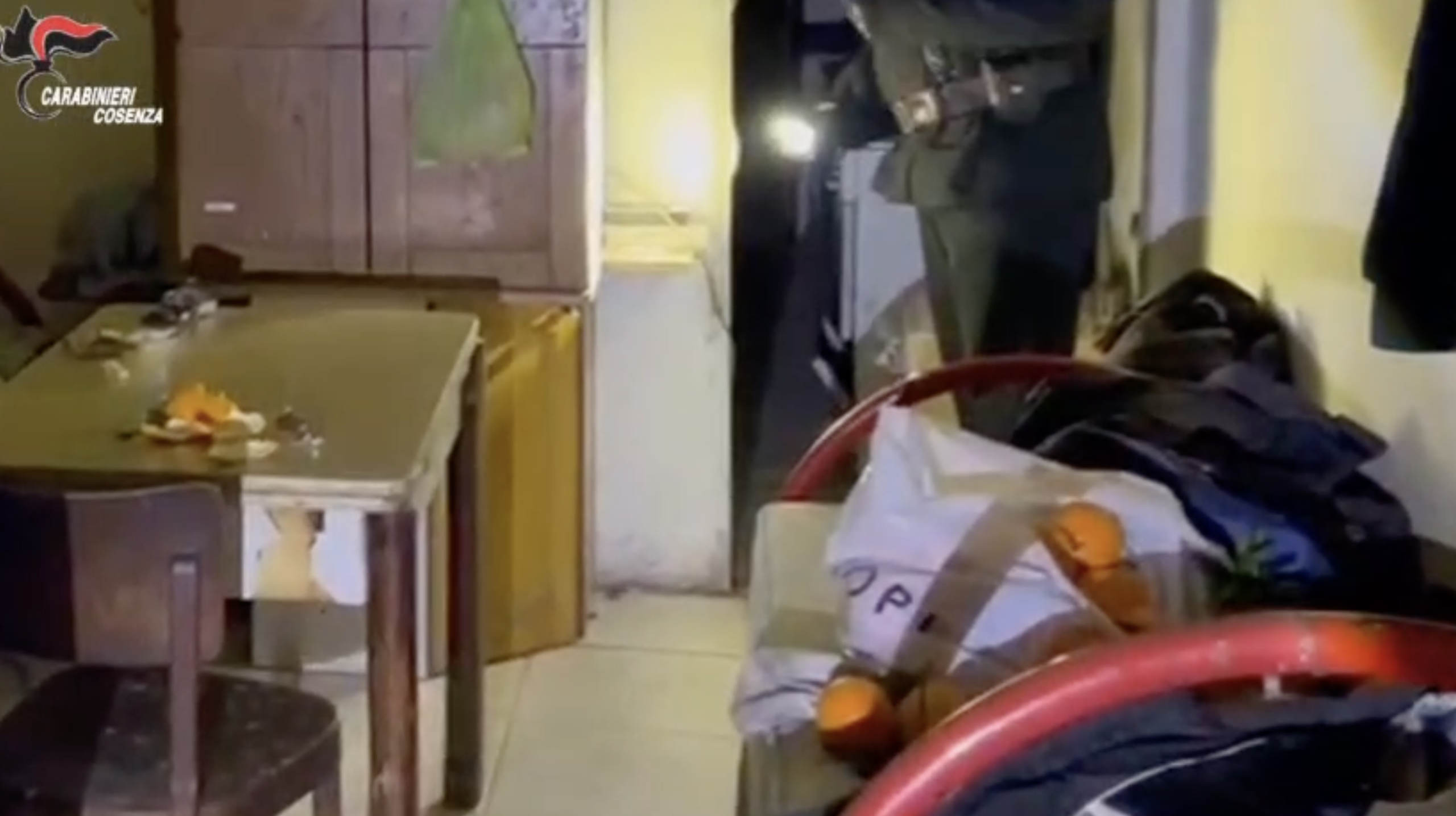 Corigliano Rossano, maxi operazione contro l’immigrazione clandestina: scattano denunce e sequestri – VIDEO