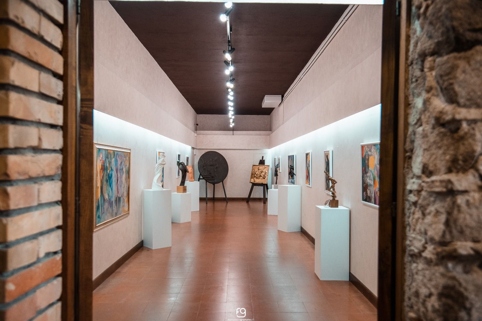 Le tele di Piccolo e Bruno incantano Toscana e Calabria