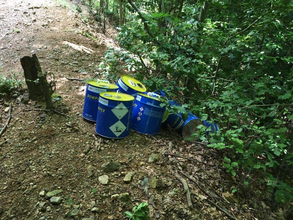 Quei fusti pericolosi su Monte Cocuzzo