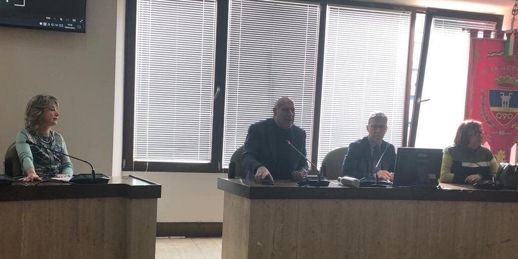 Crotone, per la riqualificazione di piazza Pitagora sul piatto un investimento di almeno 2 milioni