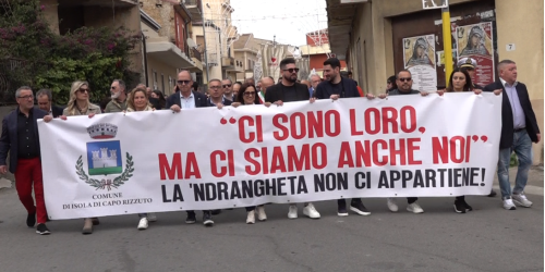 isola capo rizzuto no 'ndrangheta