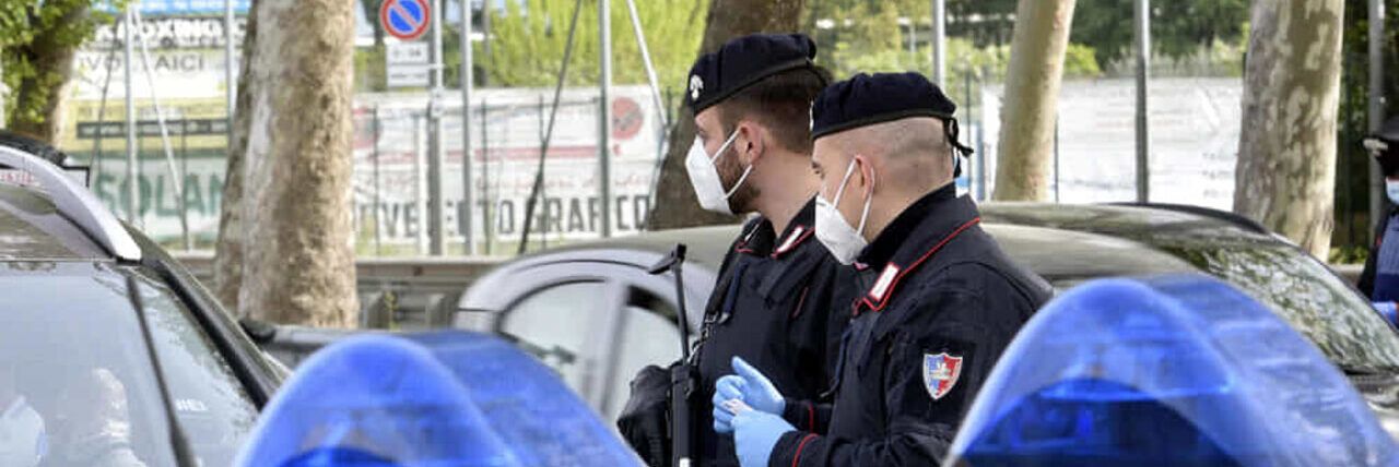 Non invitati alle nozze accoltellano lo sposo, arrestati