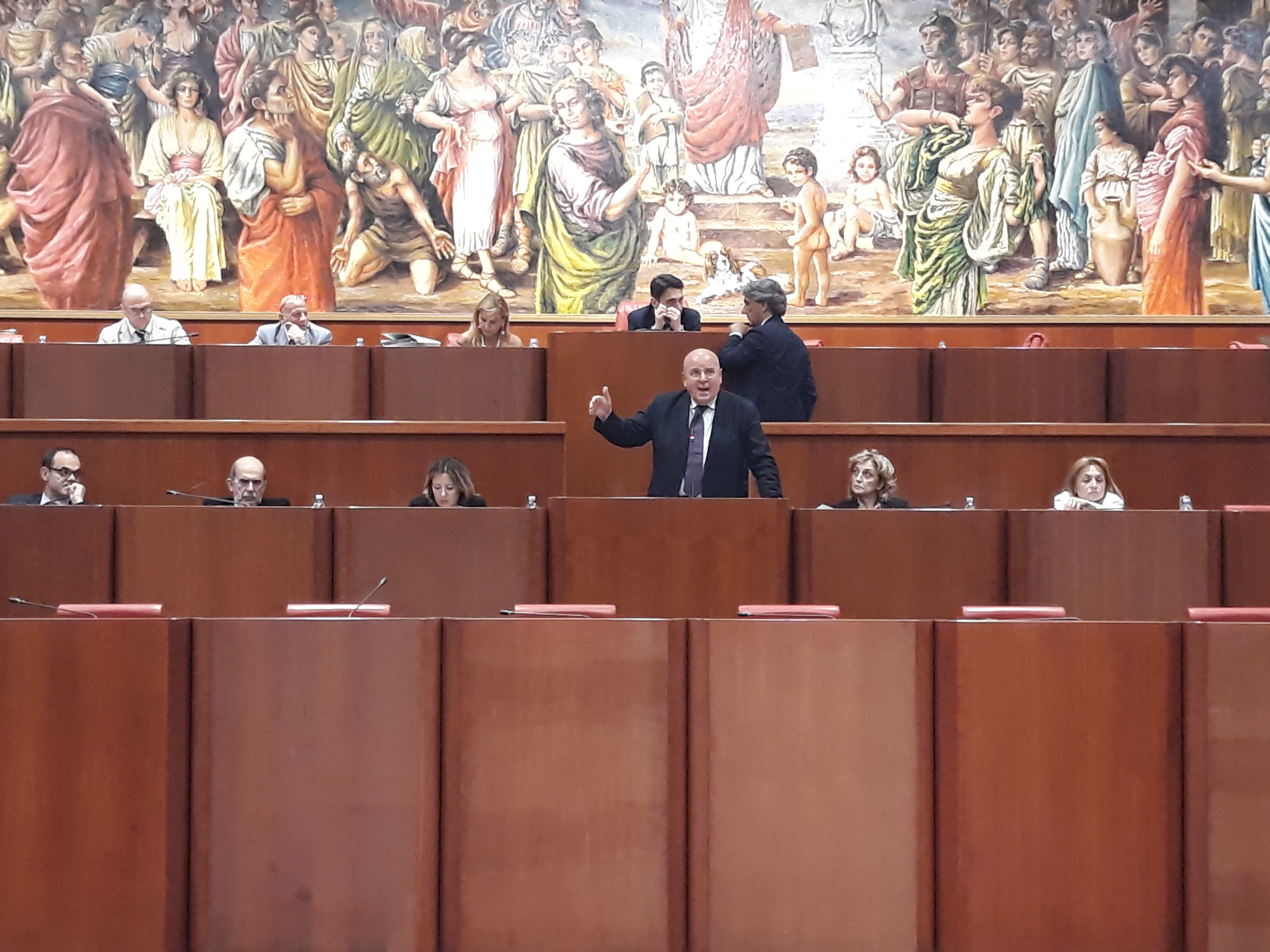 Regione, parte la crociata contro i “furbetti del Consiglio”