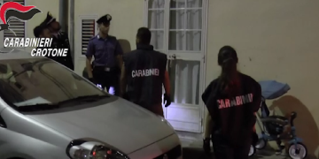 Smantellato un giro di prostituzione a Crotone e Isola Capo Rizzuto, 6 arresti. Sotto sequestro un Hotel – VIDEO